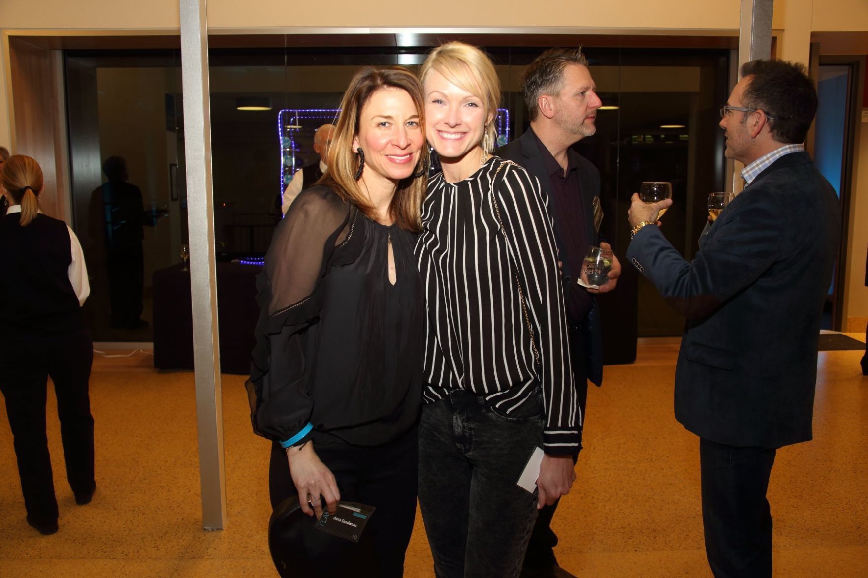 Dana Sandweiss, Sarah Wendt